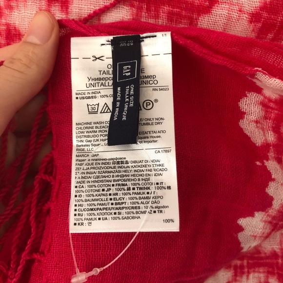 GAP New Pink Tie-dye Scarf - Picture 4 of 5